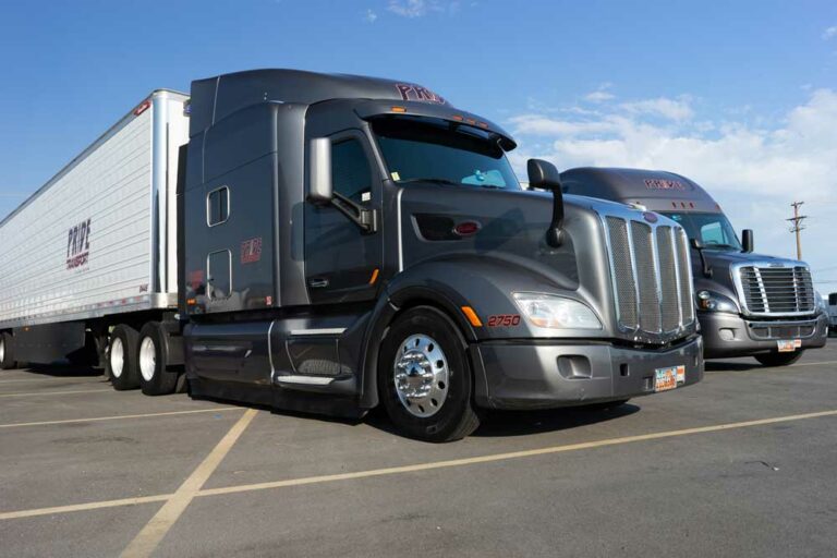 peterbilt parking lot 1 768x512